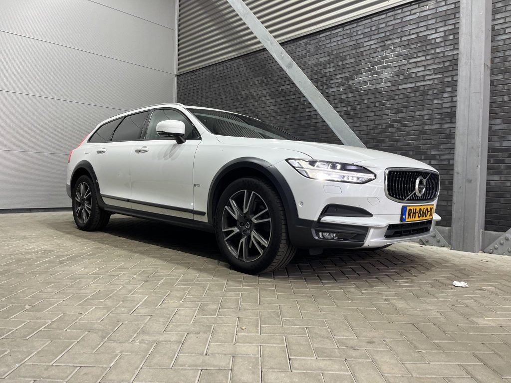 Volvo V90